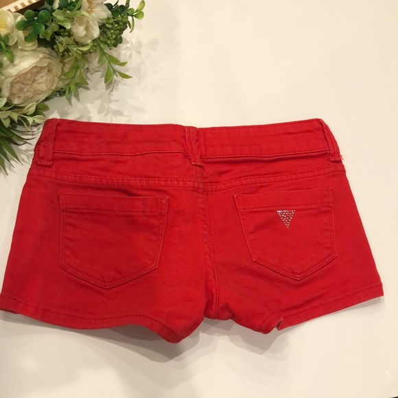 Guess short - Picture 3 of 4